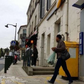 Boissy : un rassemblement contre la fermeture de la Poste de l'Orangerie