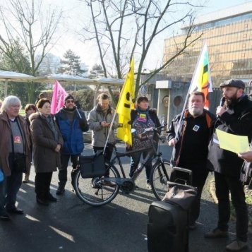 Val-de-Marne : les défenseurs de la Poste maintiennent la pression