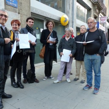 Les opposants à la fermeture des bureaux de Poste mobilisés pour Championnet | Place Gre'net